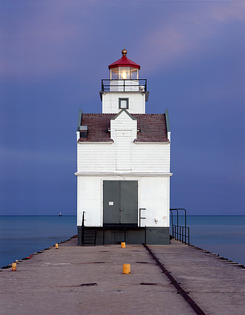 Kewaunee Pierhead Lighthouse