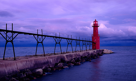 Algoma Harbor Lighthouse